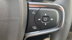 Volvo XC40 2.0 B4P Ultimate Dark 5dr Auto Petrol Estate